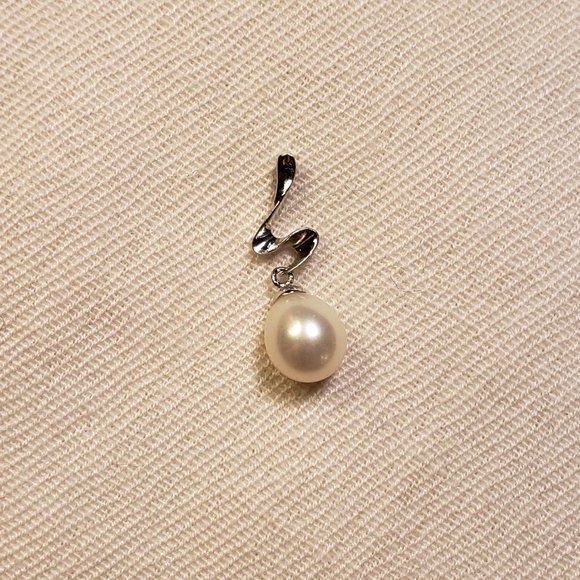 Freshwater Pearl Sterling Silver Necklace Pendant - Picture 1 of 3